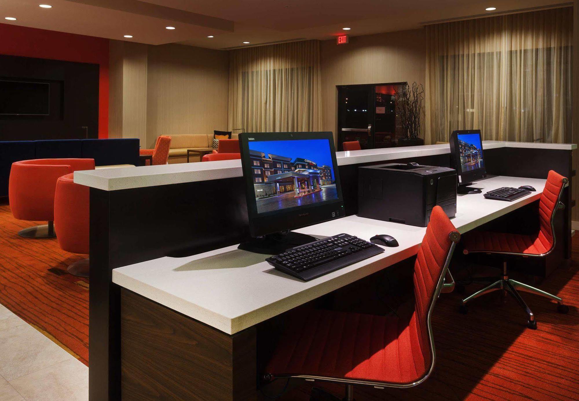 Courtyard By Marriott San Angelo Hotel Exterior photo